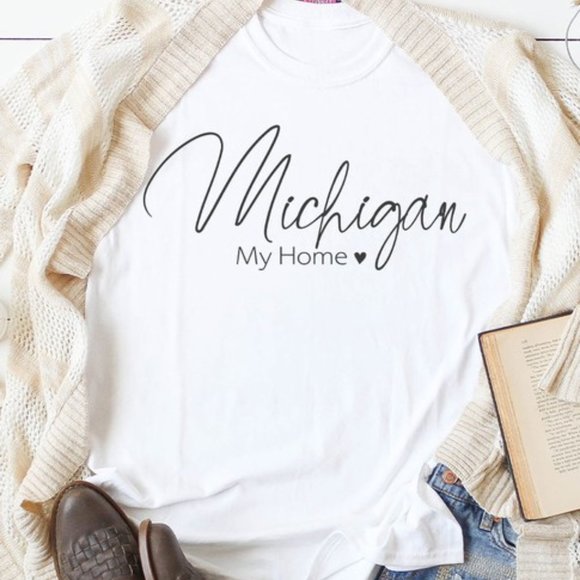 T-Shirt Addicts Tops - Michigan My Home T-Shirt